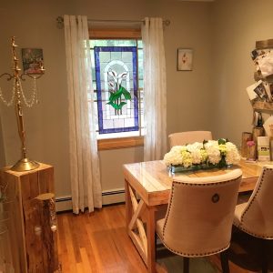 Chic_a_floral_boutique_studio_office_space